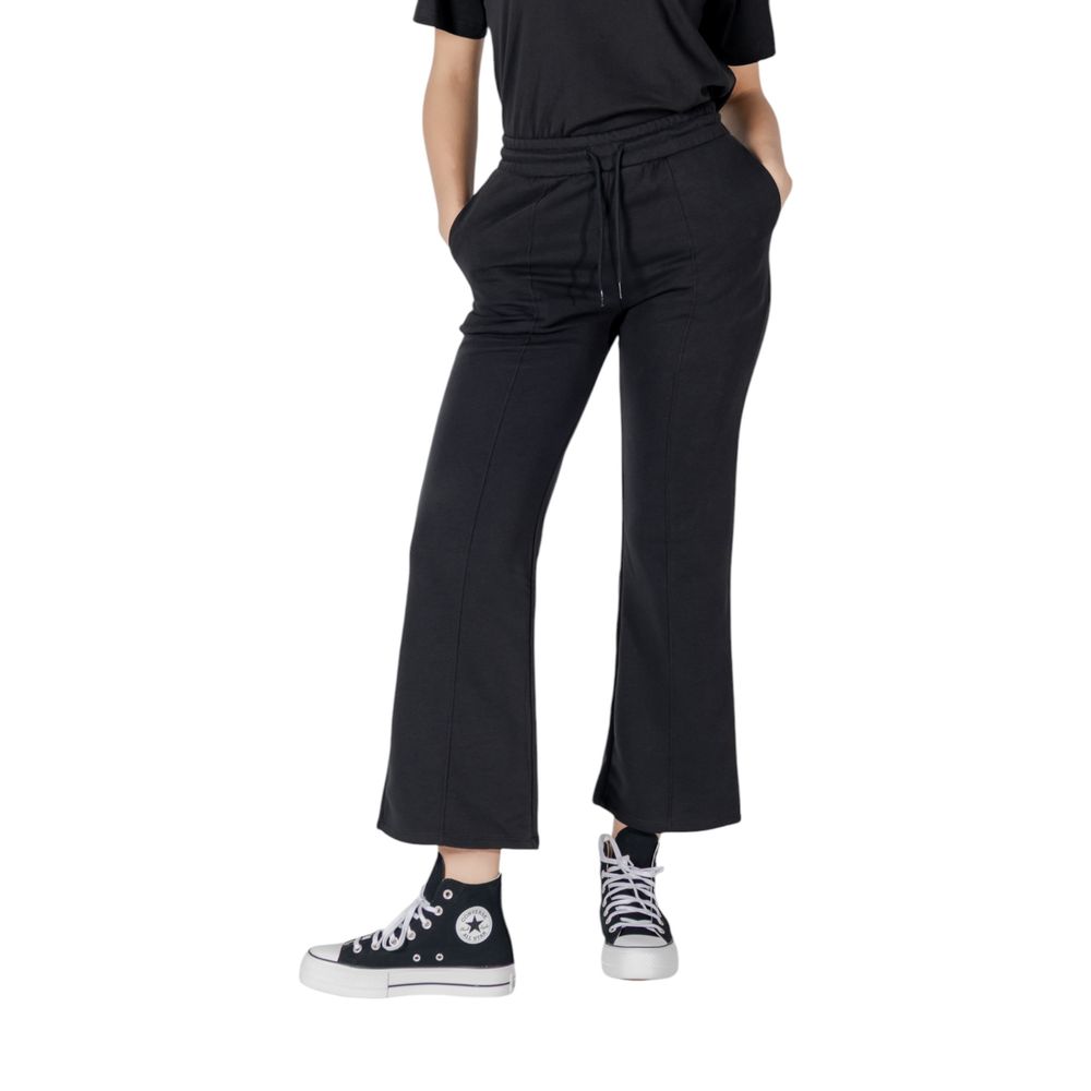 Converse Black Cotton Jeans & Pant