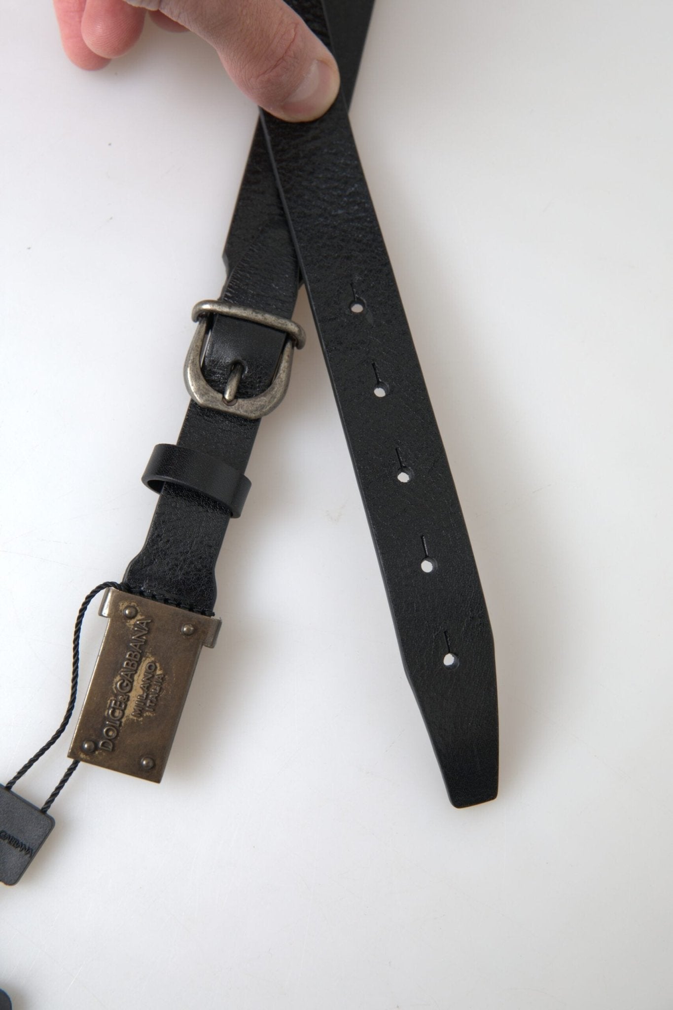 Dolce & Gabbana Elegant Black Leather Belt - Metal Buckle Closure