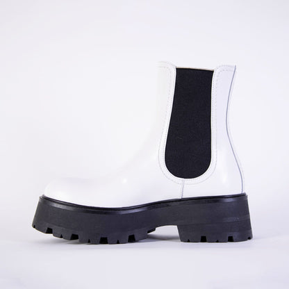 Alexander McQueen White and Black Leather Chelsea Boots