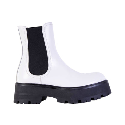 Alexander McQueen White and Black Leather Chelsea Boots