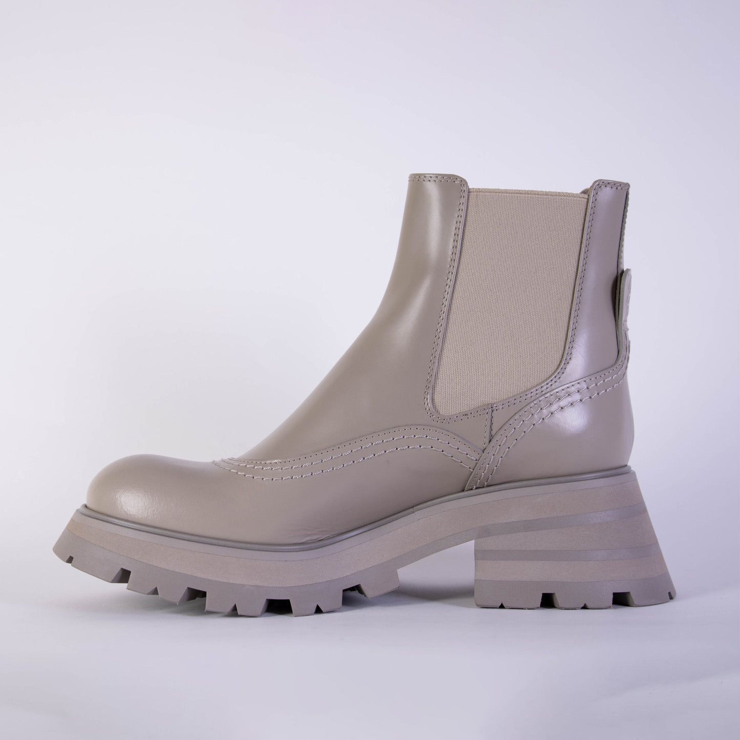 Alexander McQueen Grey Leather Chelsea Boots